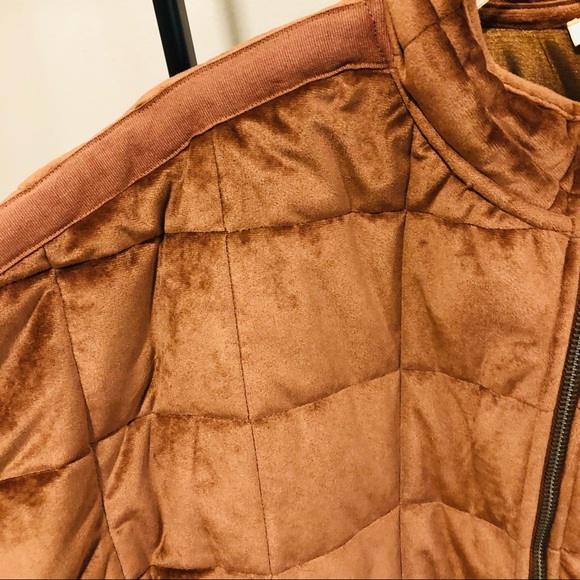 Main Strip Soft Quilted Dusty Pink Jacket - Picture 14 of 15